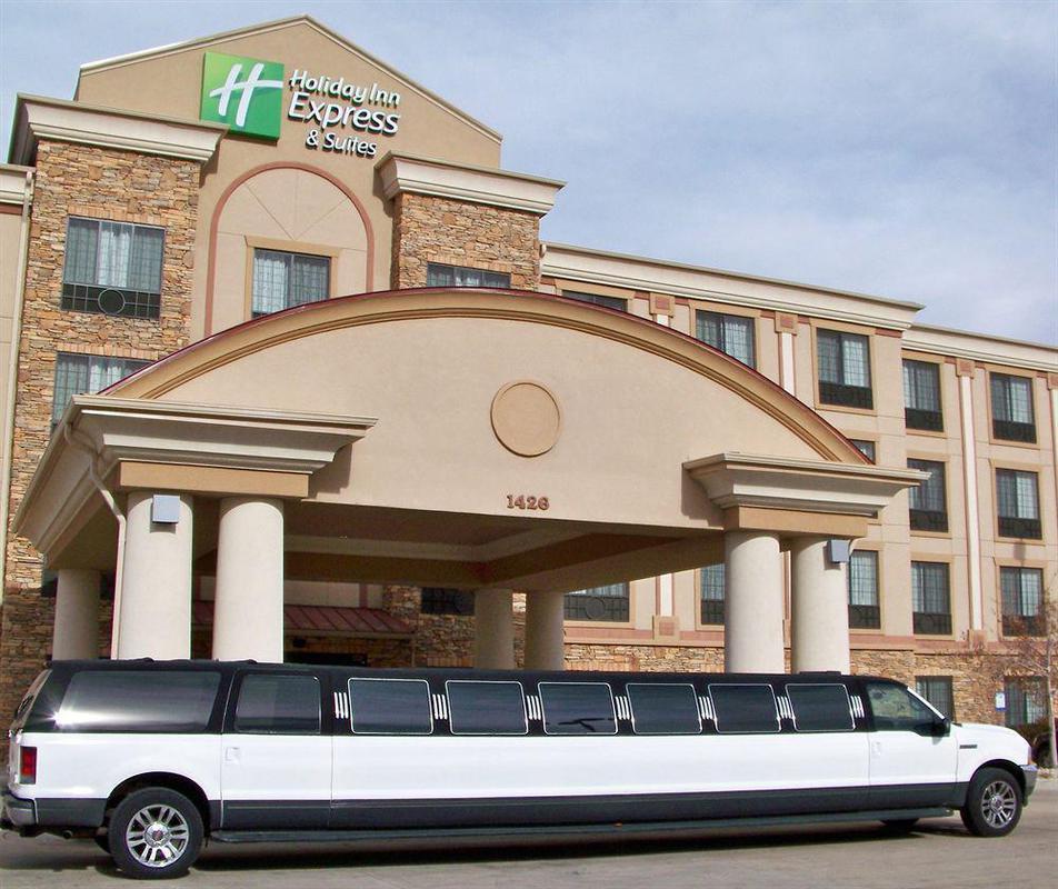 Holiday Inn Express Hotel & Suites Fort Collins By Ihg Екстер'єр фото