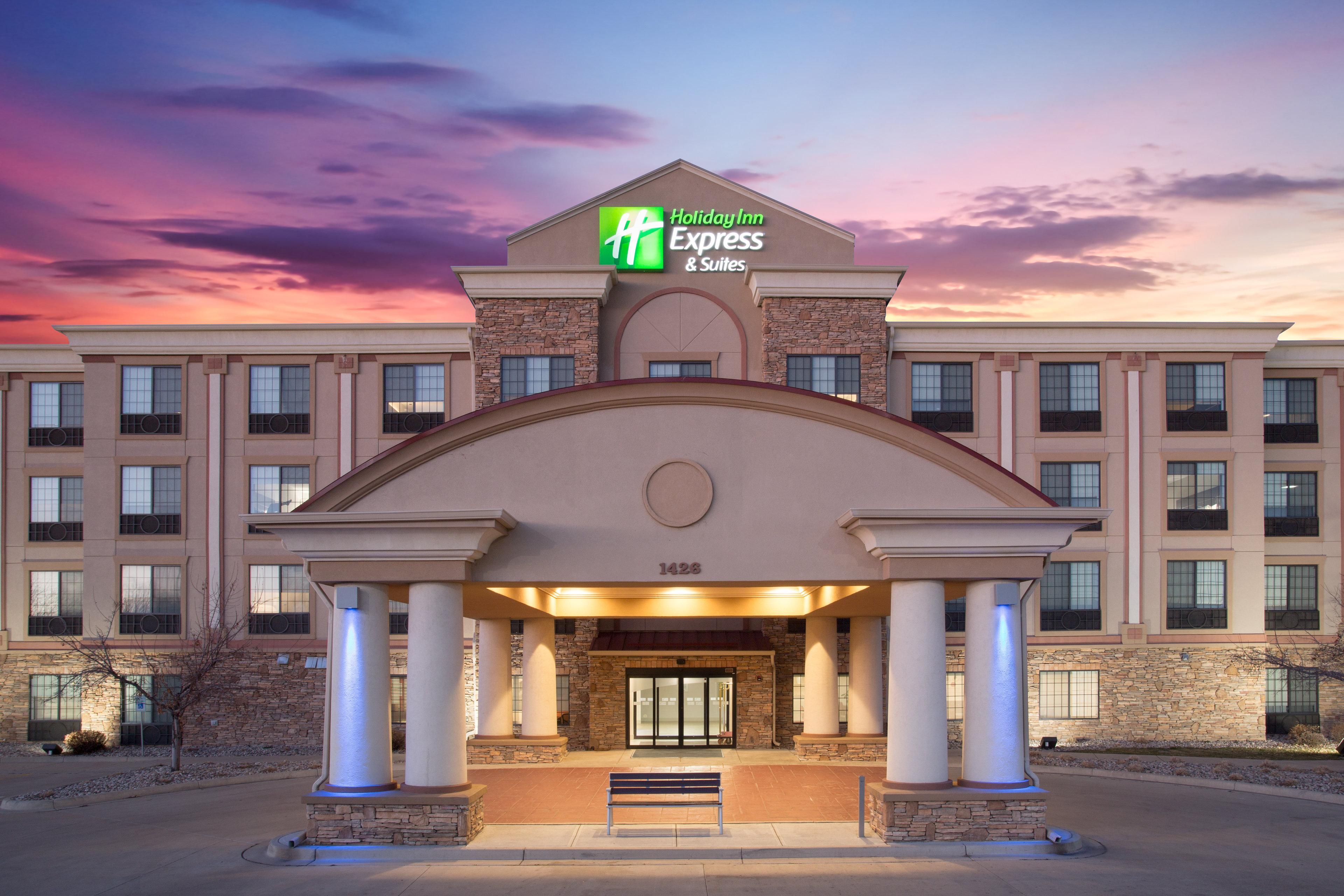 Holiday Inn Express Hotel & Suites Fort Collins By Ihg Екстер'єр фото
