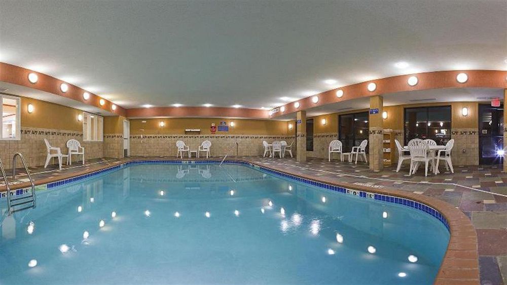 Holiday Inn Express Hotel & Suites Fort Collins By Ihg Екстер'єр фото